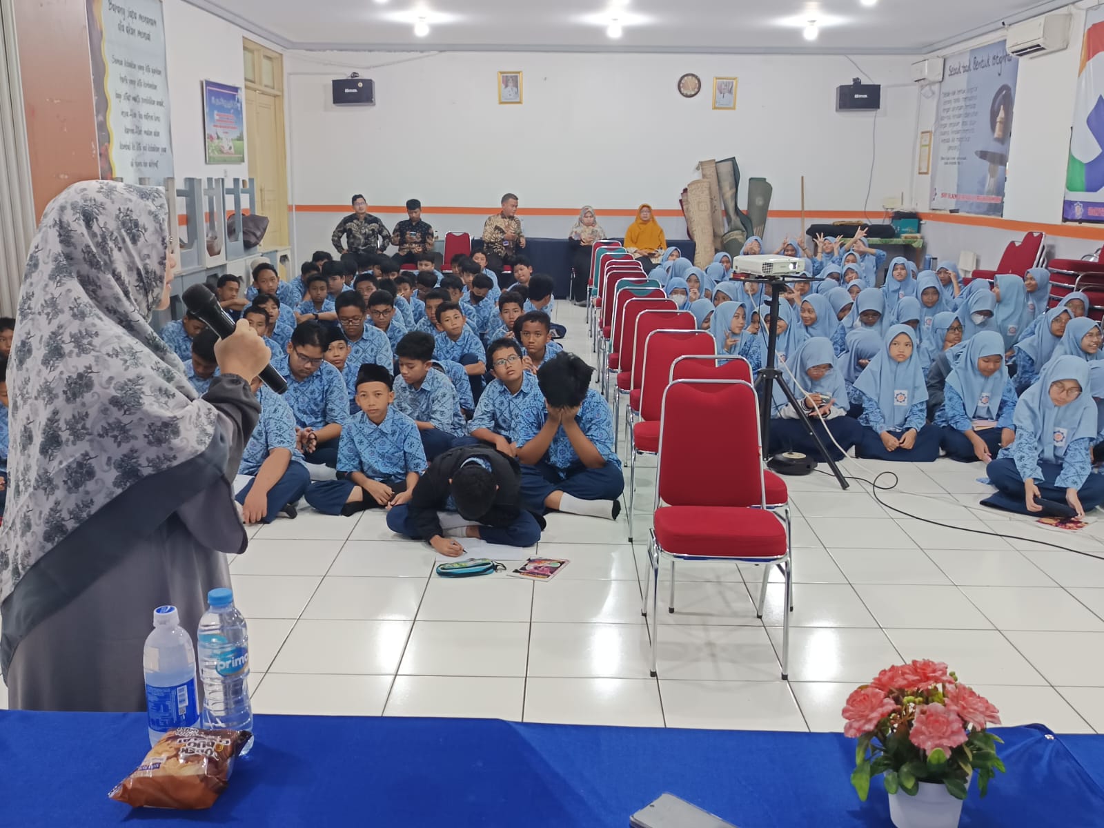 Bersinergi Dengan Bank Sampah Induk Rumah Harum Depok, Siswa Siswi Mengenal Pentingnya Mengelola Sampah