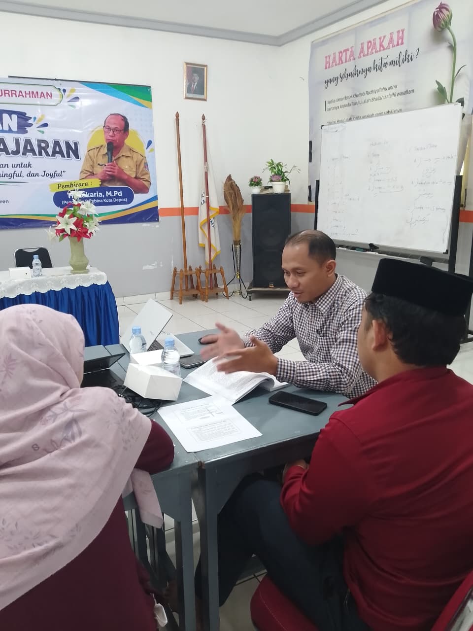 SMP IT Pesantren Nururrahman Adakan Pelatihan Model Pembelajaran : Mendorong Transformasi Pembelajaran yang Mindful, Meaningful, dan Joyful