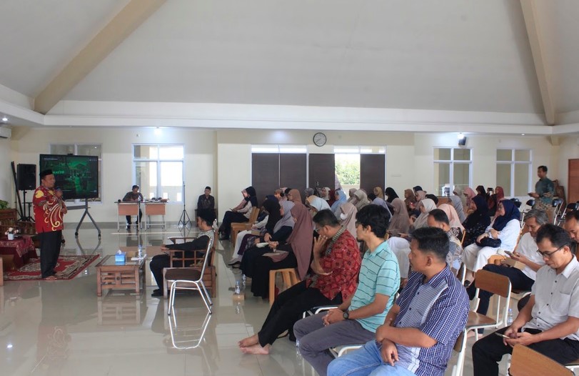 Parenting Class SMP IT Pesantren Nururrahman : “Generasi Alpha Semakin Kompleks, Orang Tua Dituntut Semakin Adaptif”
