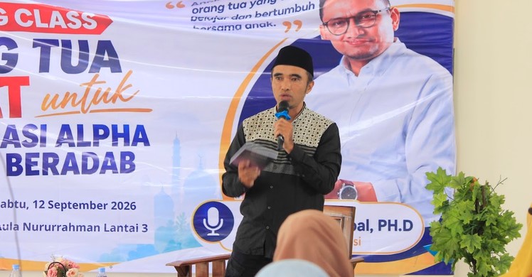 Parenting Class SMP IT Pesantren Nururrahman : “Generasi Alpha Semakin Kompleks, Orang Tua Dituntut Semakin Adaptif”